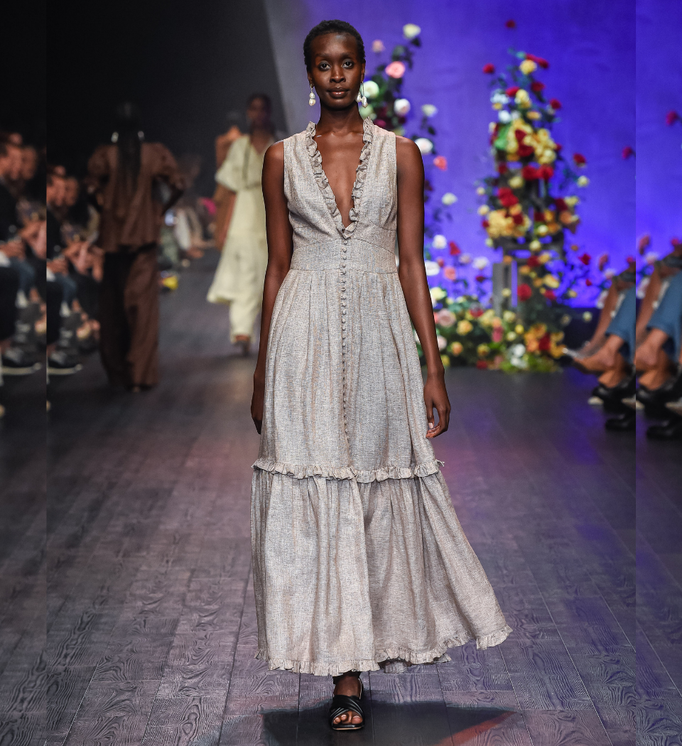 Batis Sandal Black Leather Bared Footwear