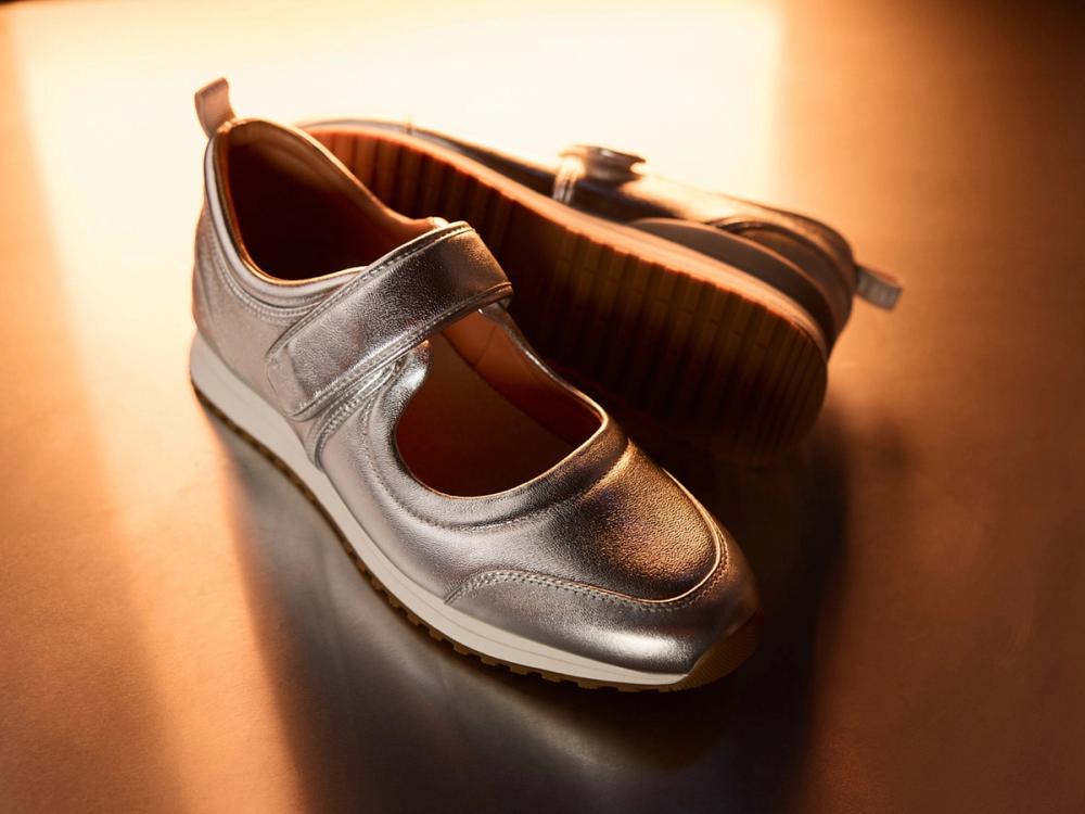 Shop Sneakers