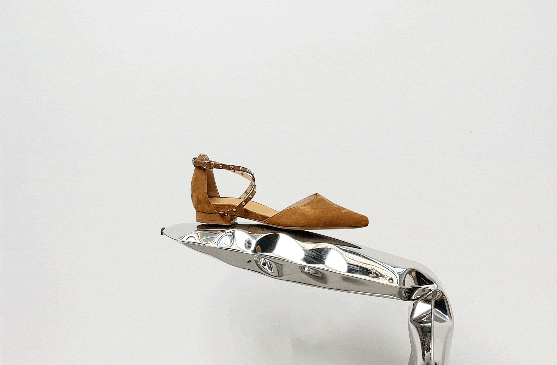 Grackle Cinnamon Tan Suede