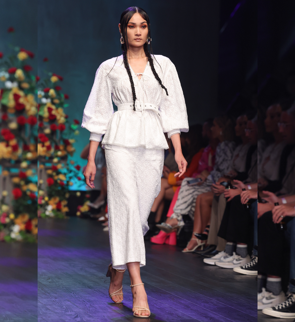 Swift Sand Leather Heels Bared Footwear