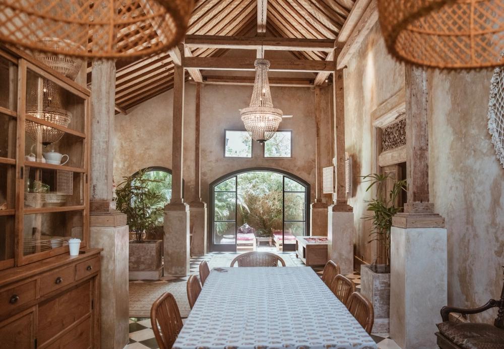 Bared_Footwear_Womens_Summer_Campaign_Desu_House_Bali_Interiors