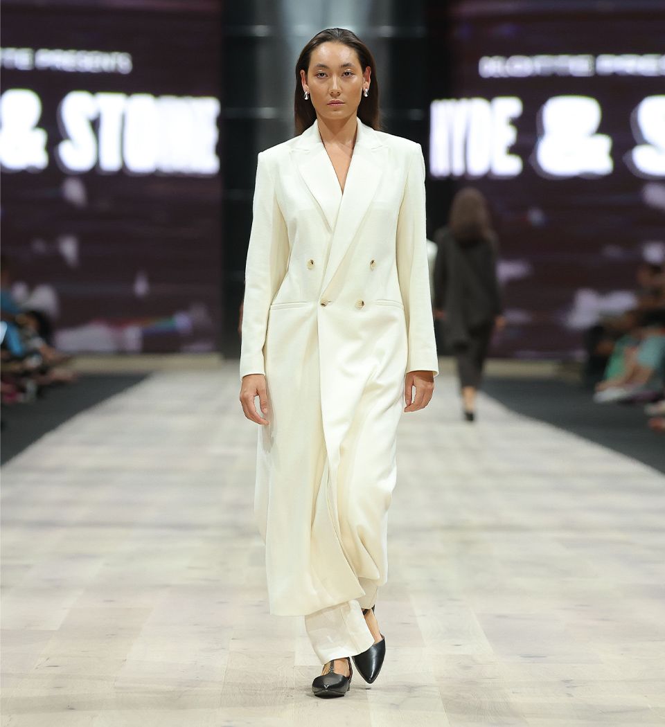 Avocet Black hardware