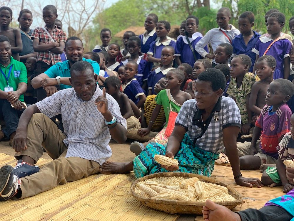 Bared_Footwear_The_Hunger_Project_Malawi_Sifu_Elina_Community