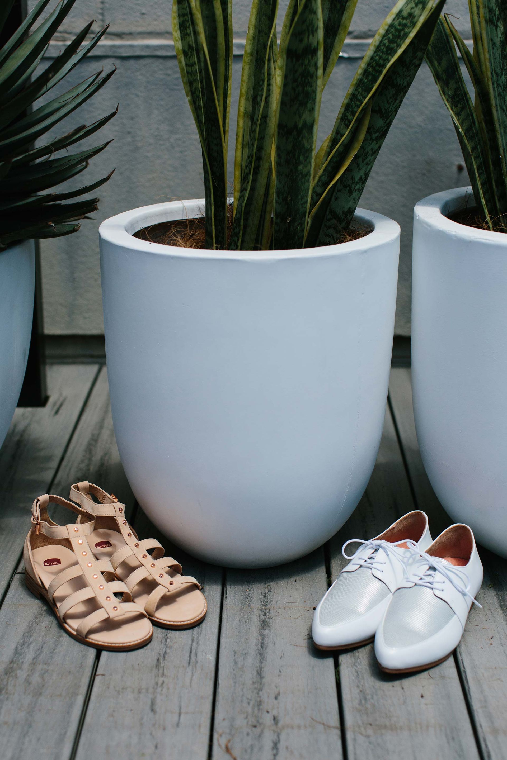 Bared_Footwear_Womens_Collaboration_Party_With_Lenzo_NYE_Penguin_Silver_Lace_Ups_Tinamou_Sandals