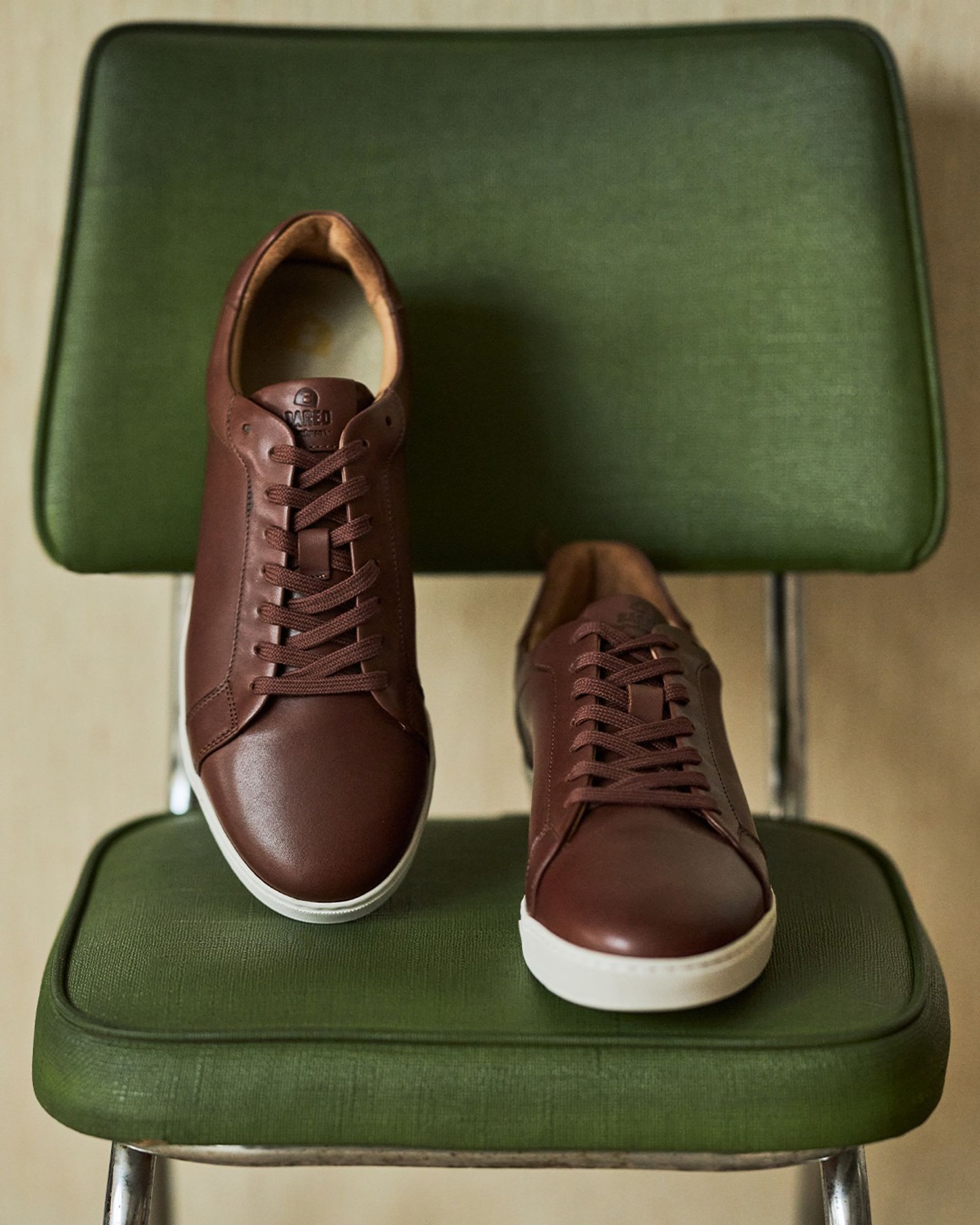 A low-profile leather sneaker will always reign supreme in our wardrobes for their versatility and durability.   #baredfootwear