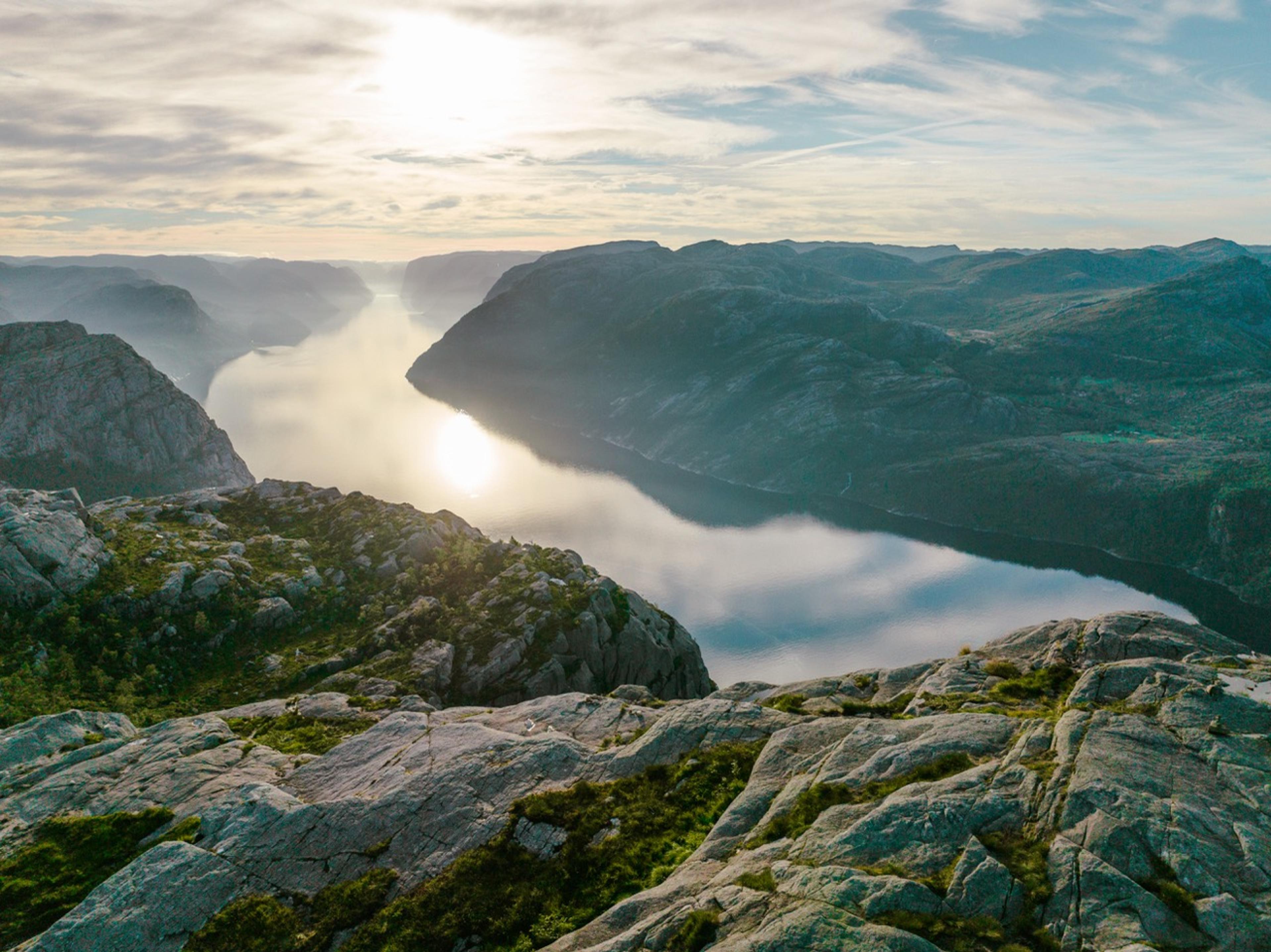 Norsifs guide to ESG integration in fundamental equity valuation