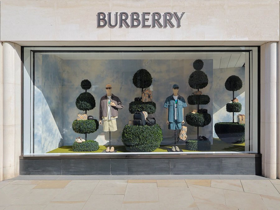 ACIERTA-X-BURBERRY-04