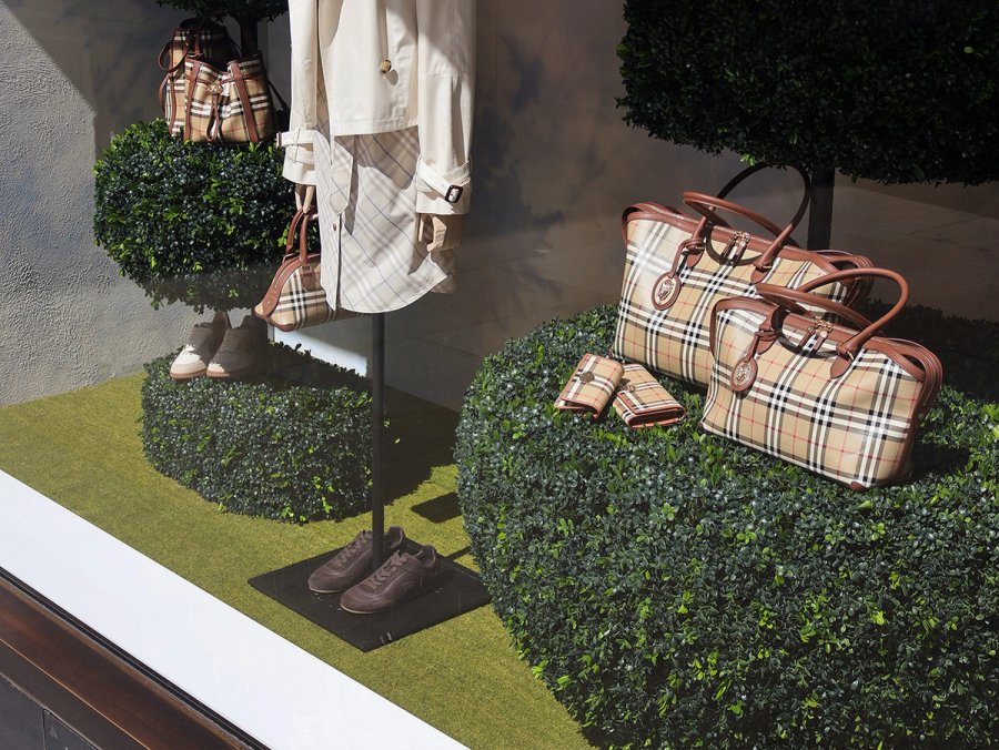 ACIERTA-X-BURBERRY-10