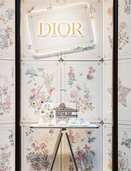 Dior Pop-up at Lucky Harrods