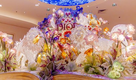 Dior Christmas Pop-Up Galeries Lafayette Paris