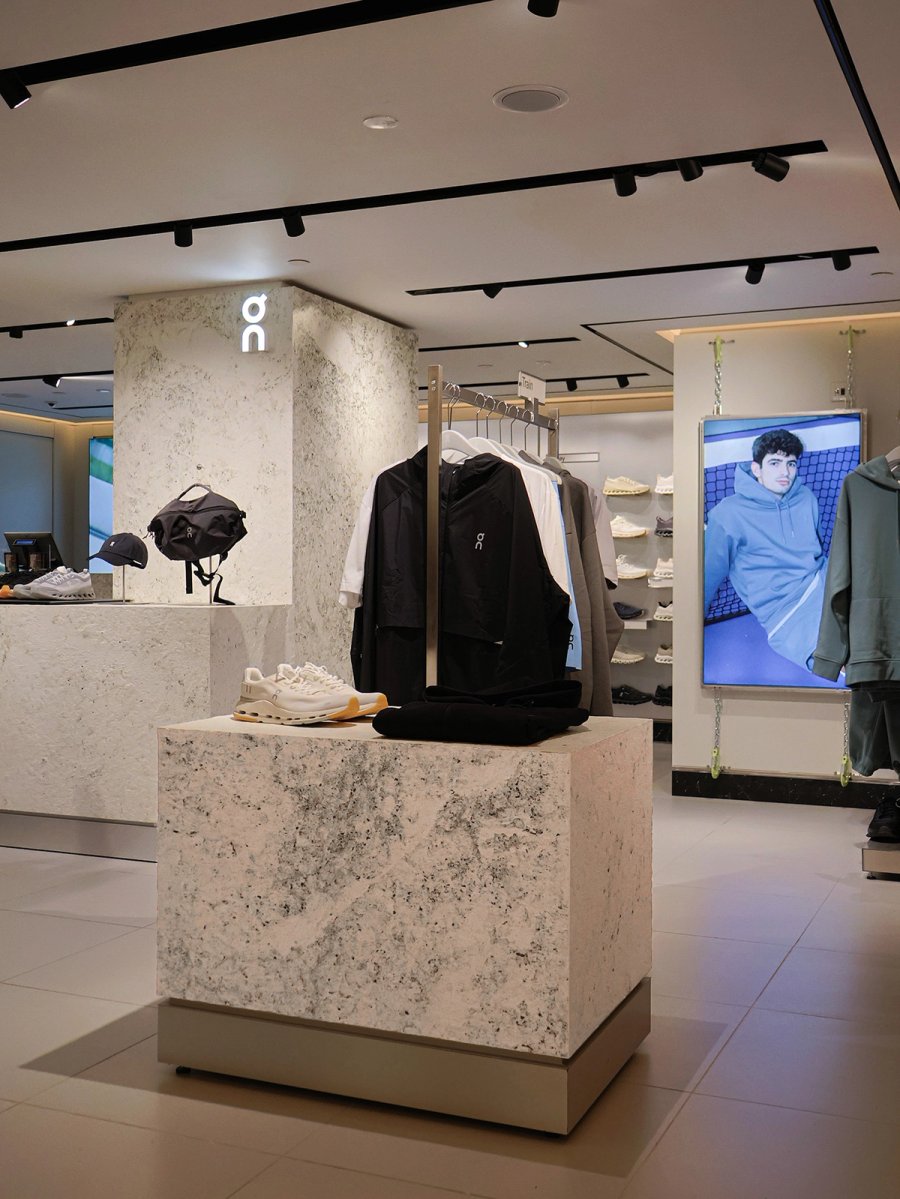 ACIERTA-X-ON---HARRODS-3