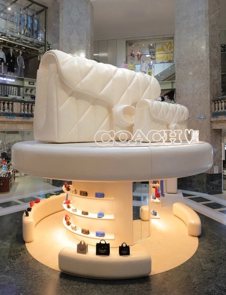 COACH <3 PARIS Pop-up for Coach