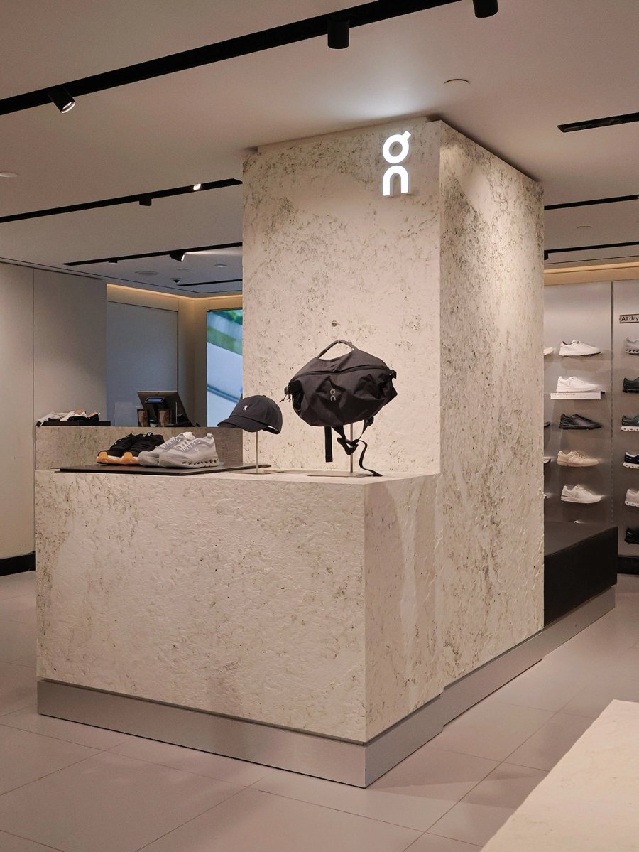 ACIERTA-X-ON---HARRODS-1