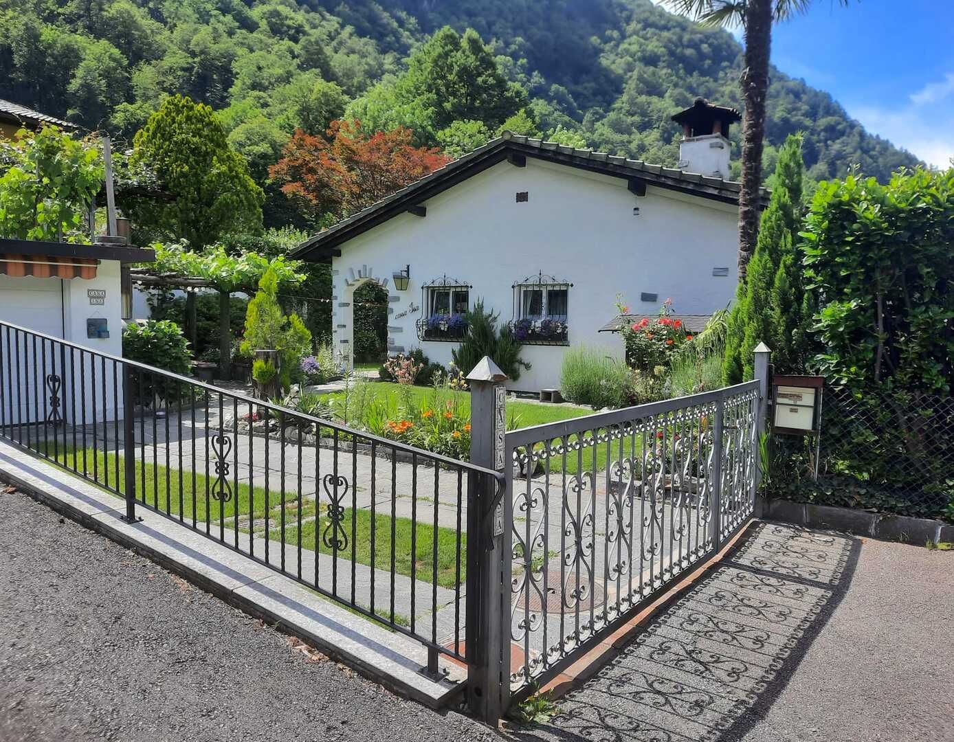 Image 0 - 4,5-Zimmer- Ferienhaus 'Casa Isa', La Stráda dala Valèscia 82, Moghegno, Maggiatal