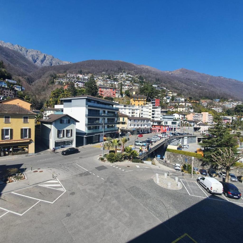 Image 0 - Fidanza 2 in center of Brissago