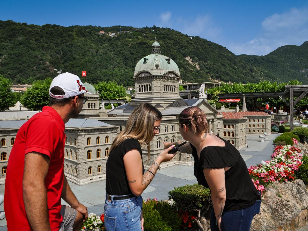 Image 0 - Discovering Switzerland... in miniature