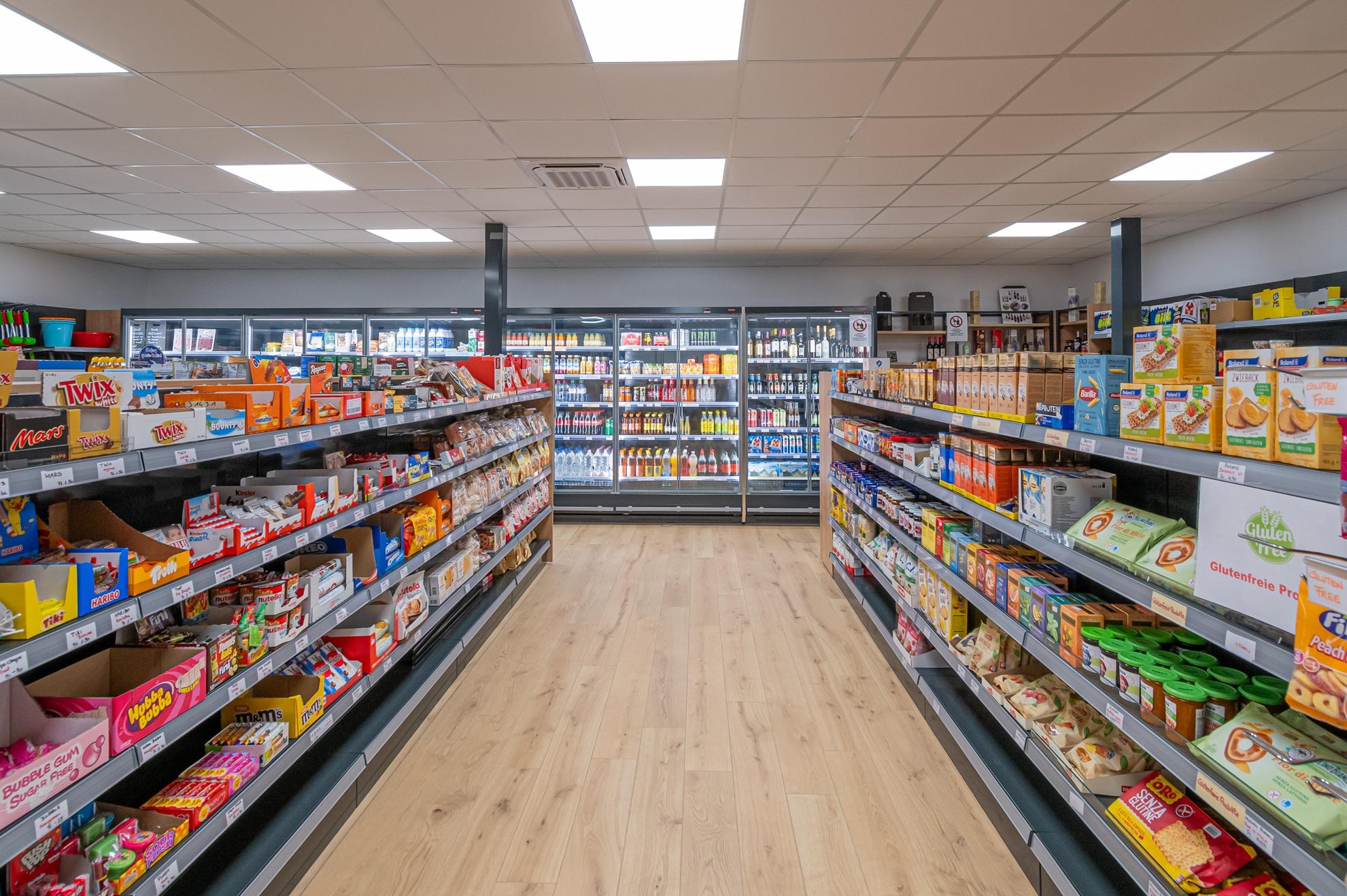 Image 4 - Camping Tamaro Resort