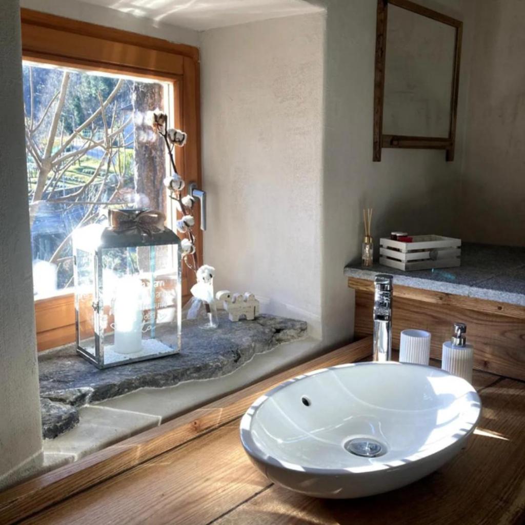 Image 0 - Rustico Spontoi