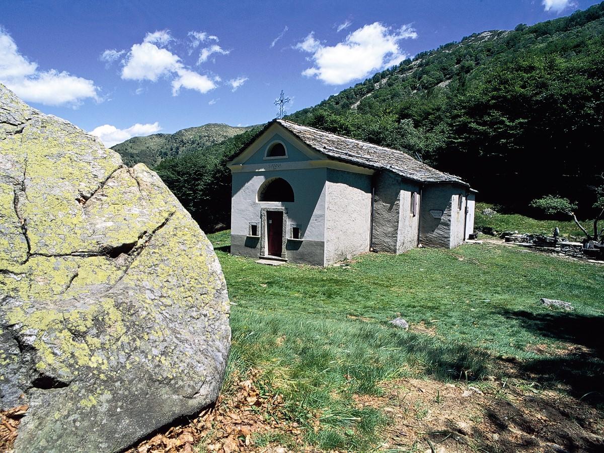 Image 0 - Oratorio della Madonna del Monte (Sant’Anna)