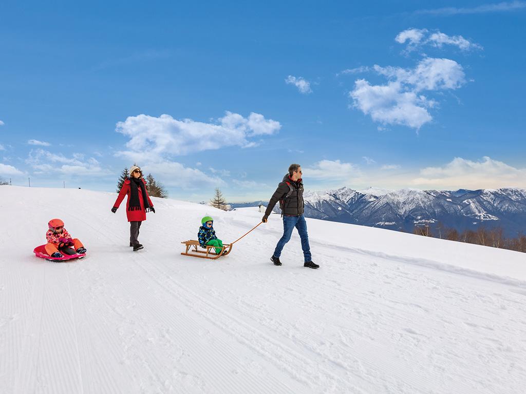 Image 5 - Passeggiate invernali a Cardada Cimetta