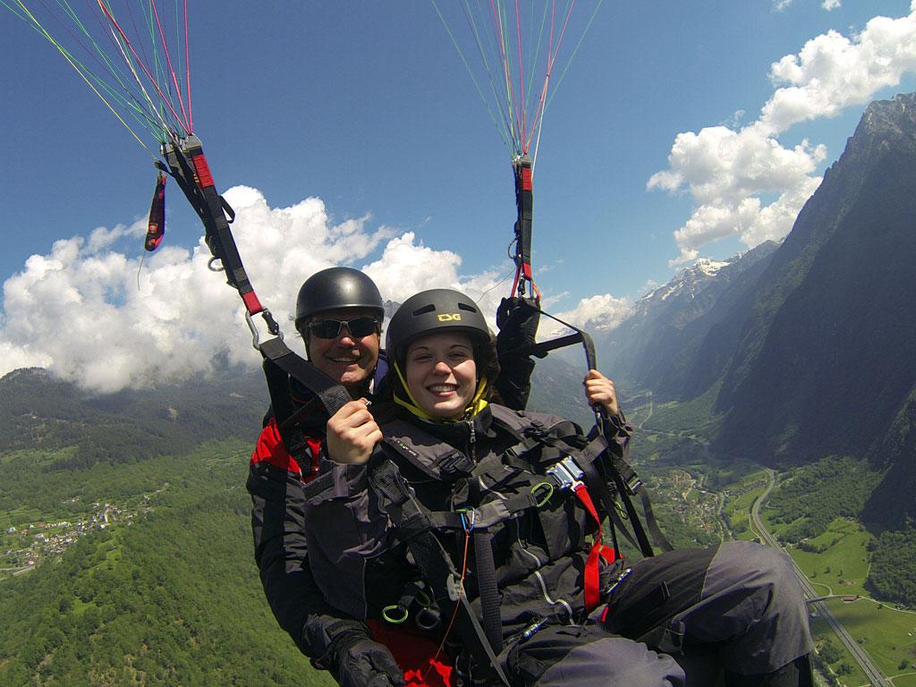 Image 0 - Fly & smile, tandem paraglider flights in Ticino