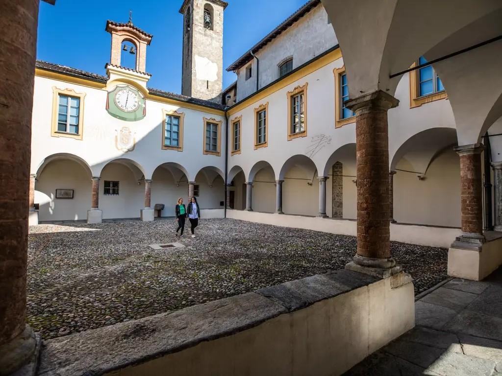 Image 0 - Free guided tours