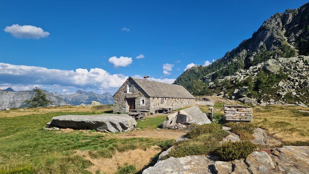 Image 0 - Berghütte Starlaresc