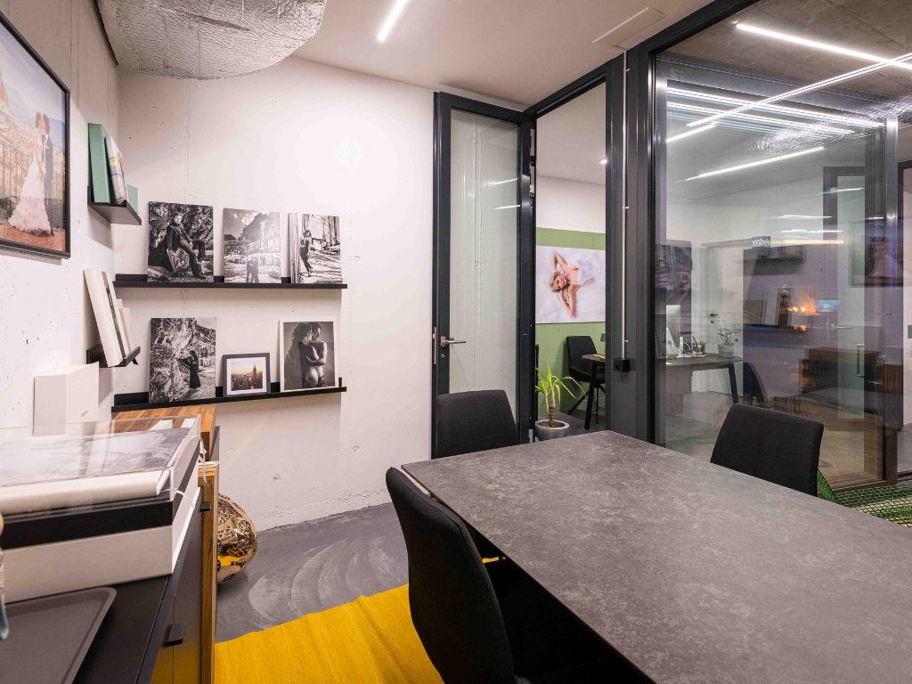 Image 5 - Studio 3544