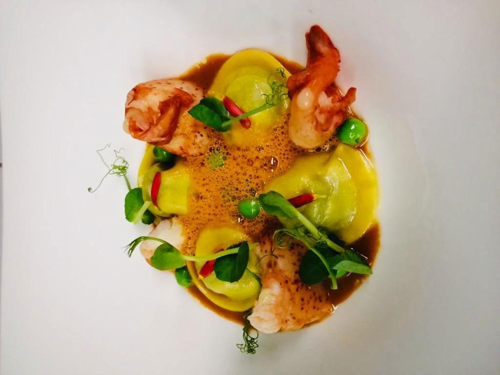 Image 0 - «Bottoni» von Erbsencreme und Hummer Stückchen - Das Rezept