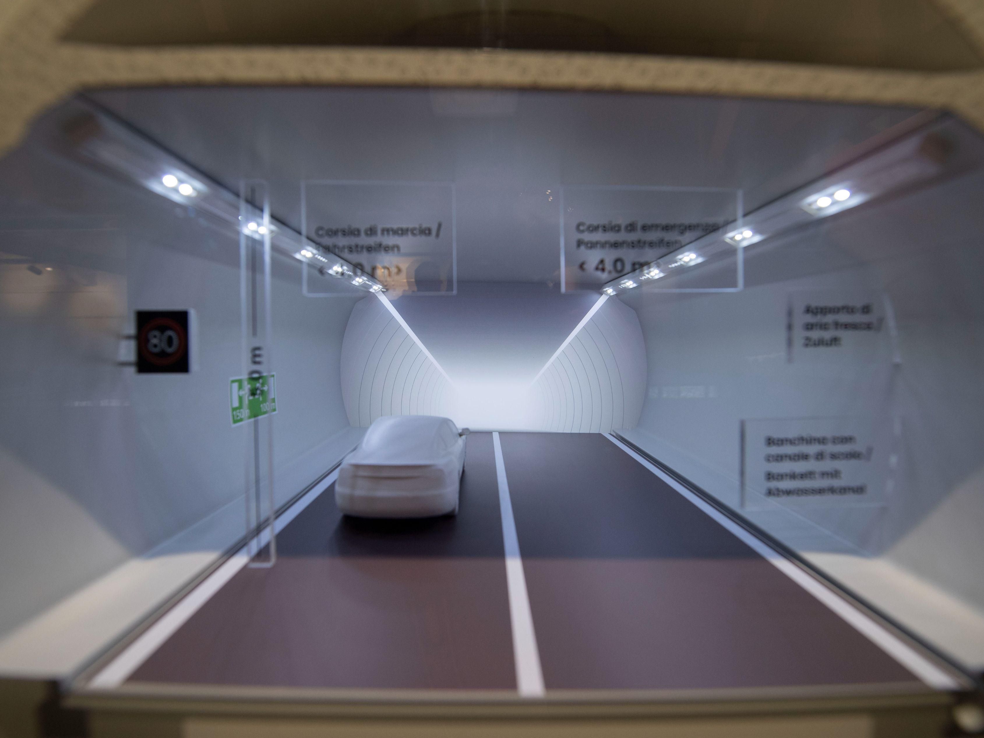 Image 16 - Infocentro USTRA Airolo