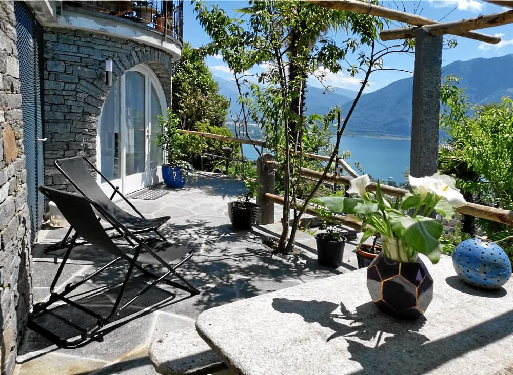 Image 0 - 2,5 room holiday apartment 'Villa Orchidea', Via Orselina 42, Brione sopra Minusio