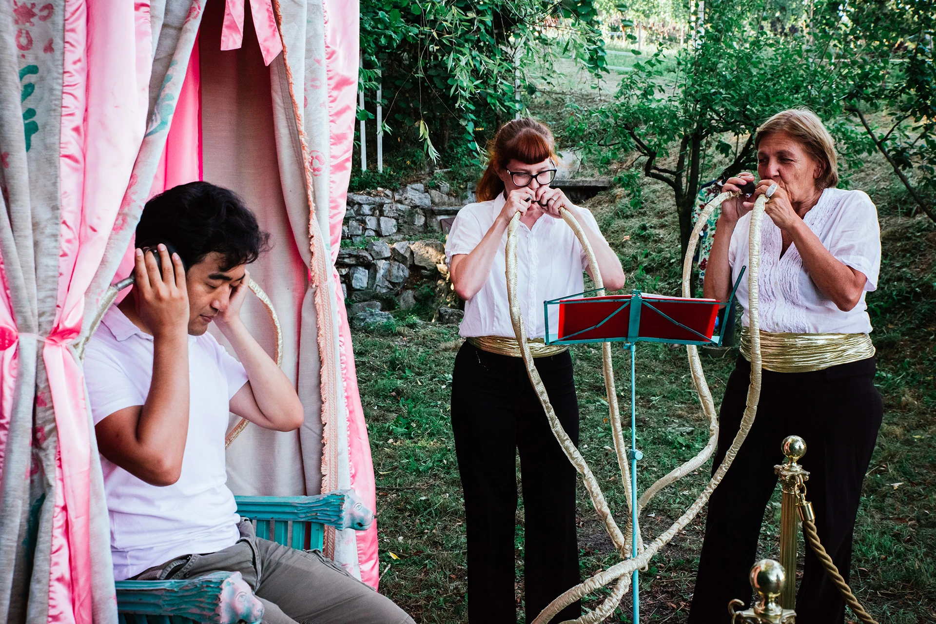 Imbuteatro con il Teatro Pan: storie sussurrate all'orecchio per un solo spettatore