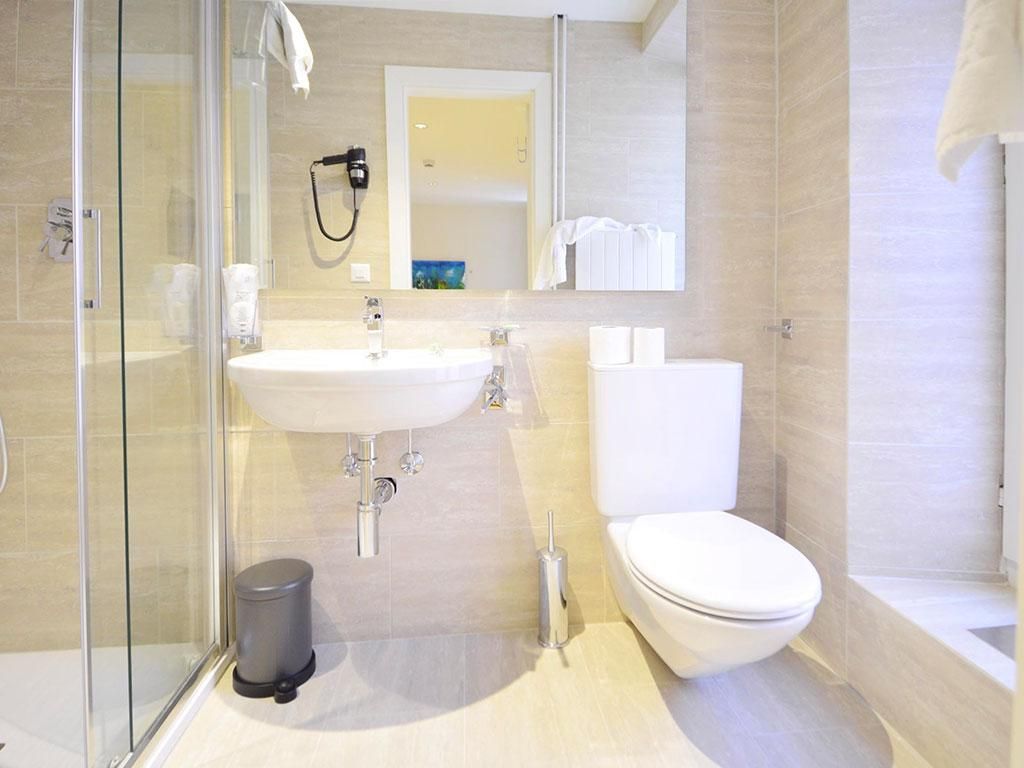 Image 16 - Lac Hotel