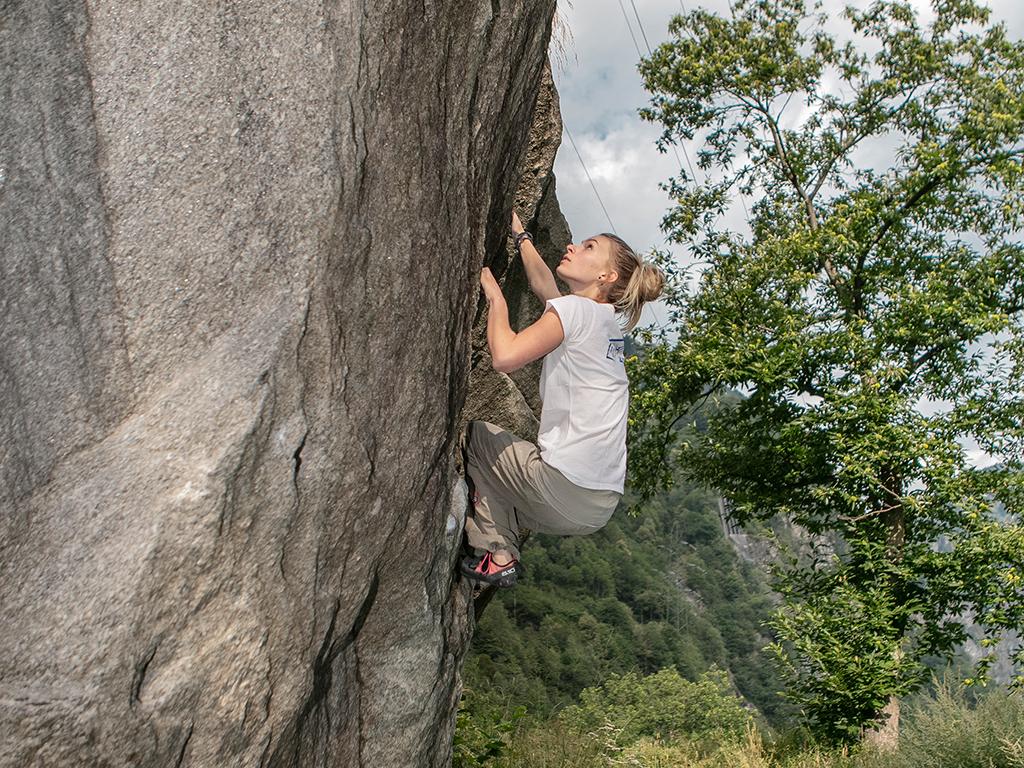 Image 2 - Bouldering im Tessin 