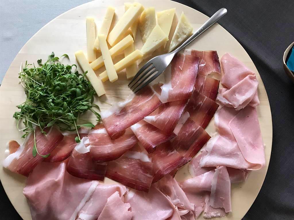 Image 24 - Salotto Brè