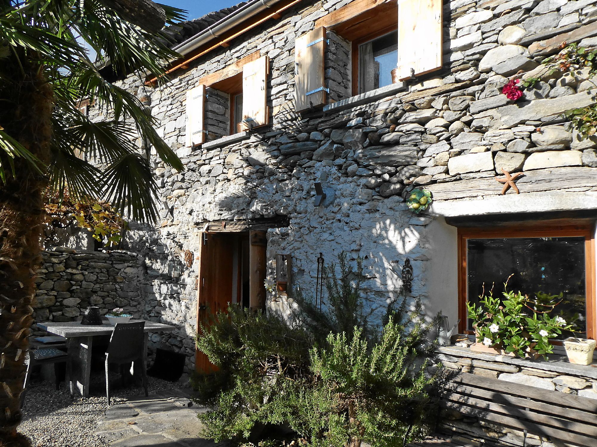 Image 0 - 2.5 room Ticino house 'la sedici', la Casacia 16, 6673 Maggia, Valle Maggia