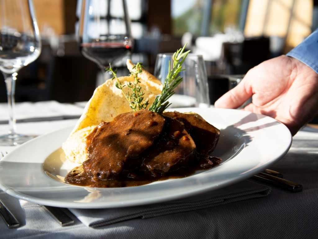 Image 1 - Brasato di Manzo al vino Rosso - La ricetta