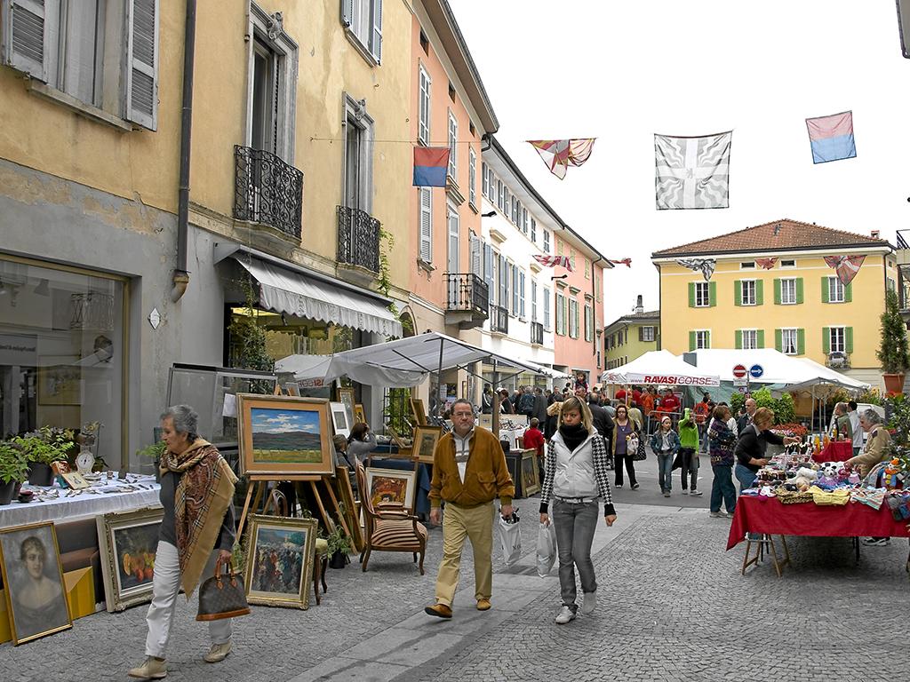 Image 3 - The markets in Ticino