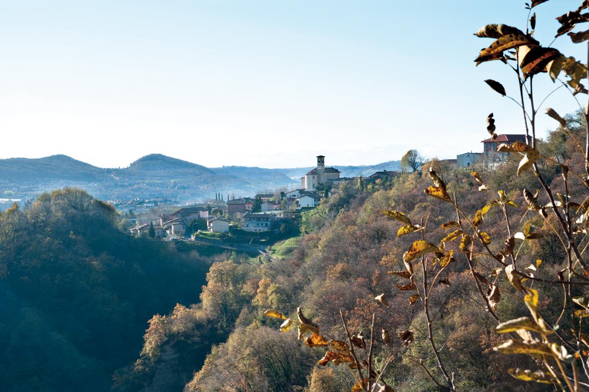 Image 0 - Castel San Pietro