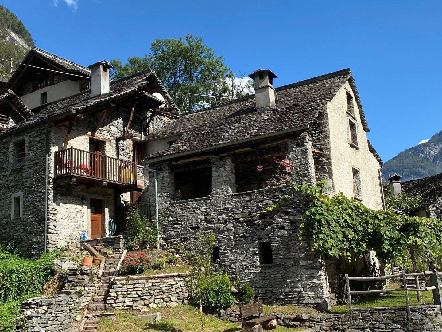 Image 0 - 4,5 room Rustico 'Casa Sophie', Cantone di Sopra, Linescio, Vallemaggia