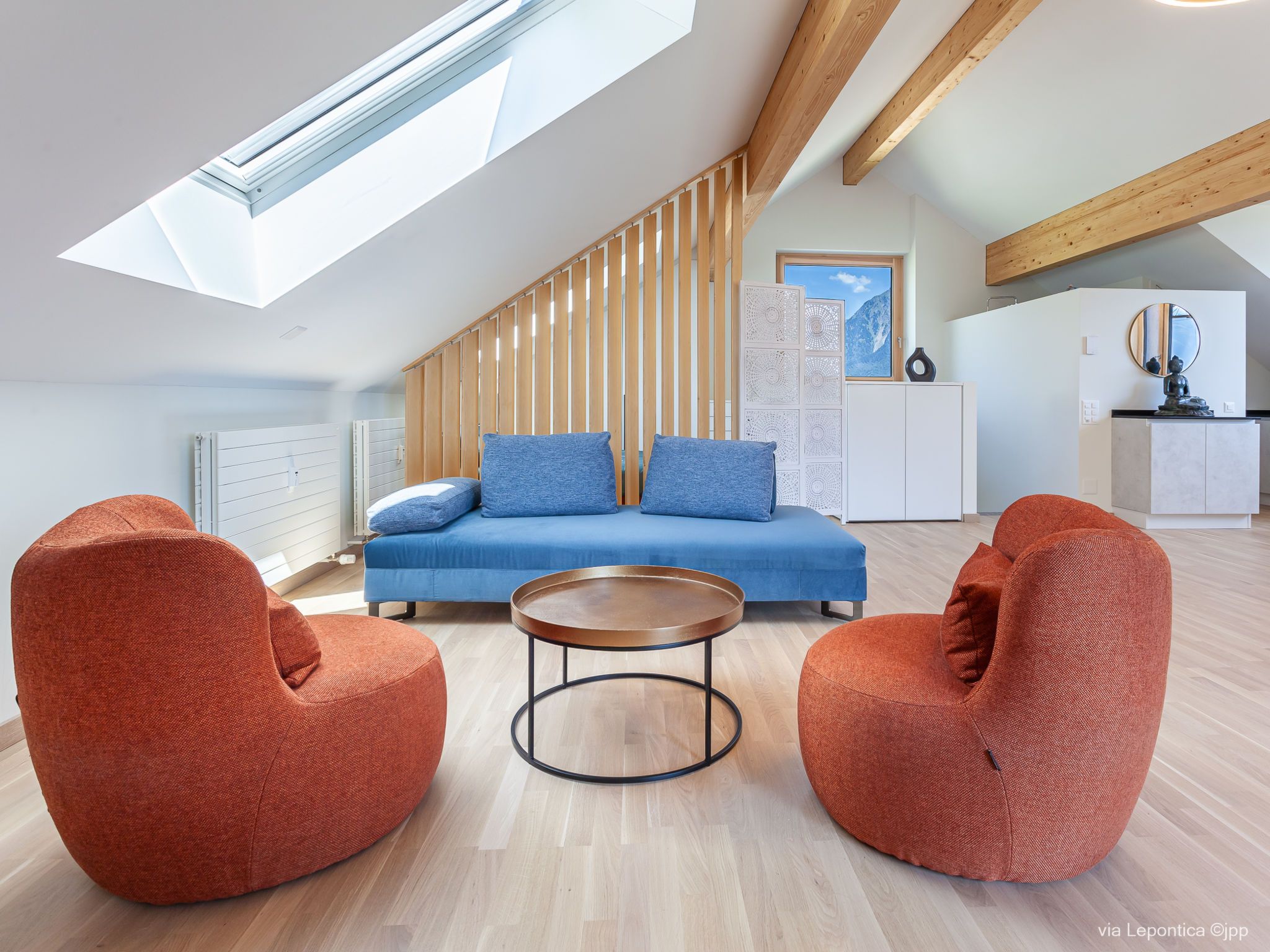 Image 0 - Loft Lepontica