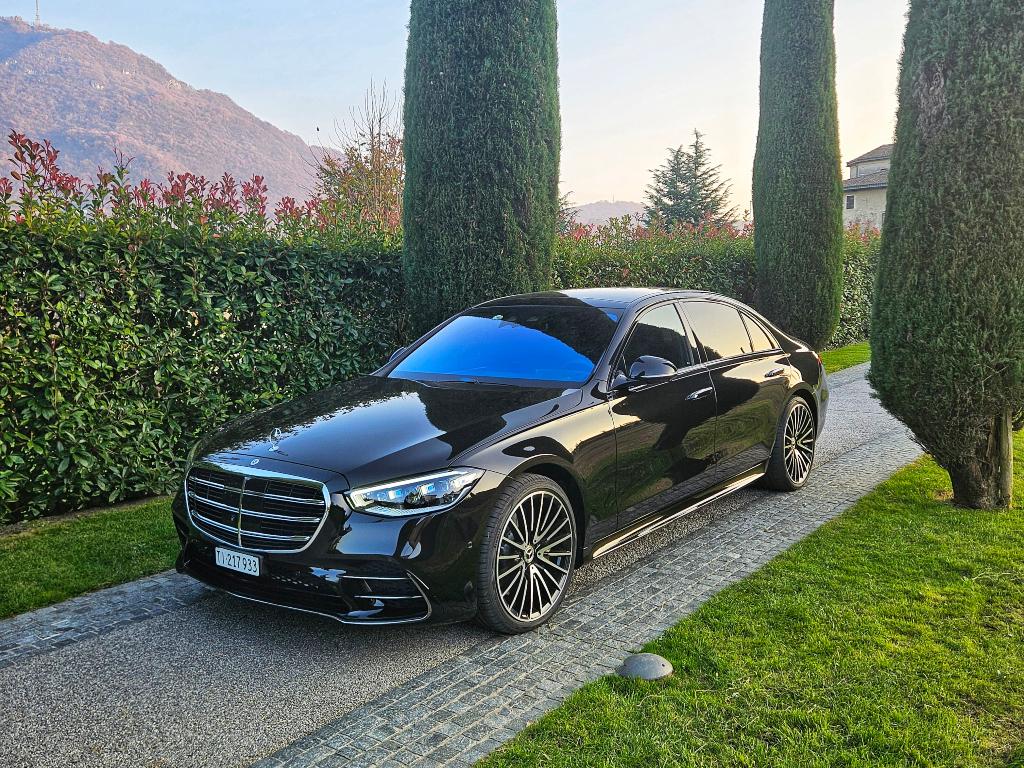 Image 0 - Berini Limousine