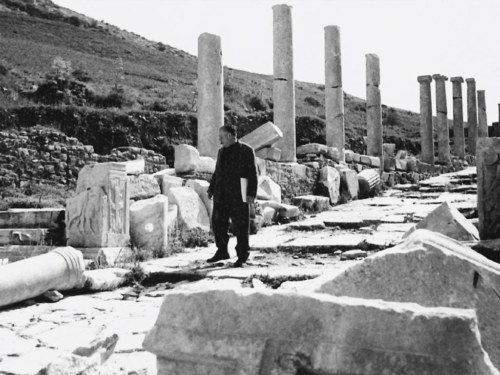 Image 2 - Foundation Remo Rossi