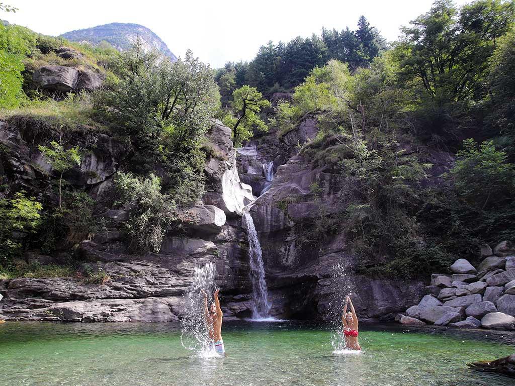 Image 2 - Der Pozzón in Osogna