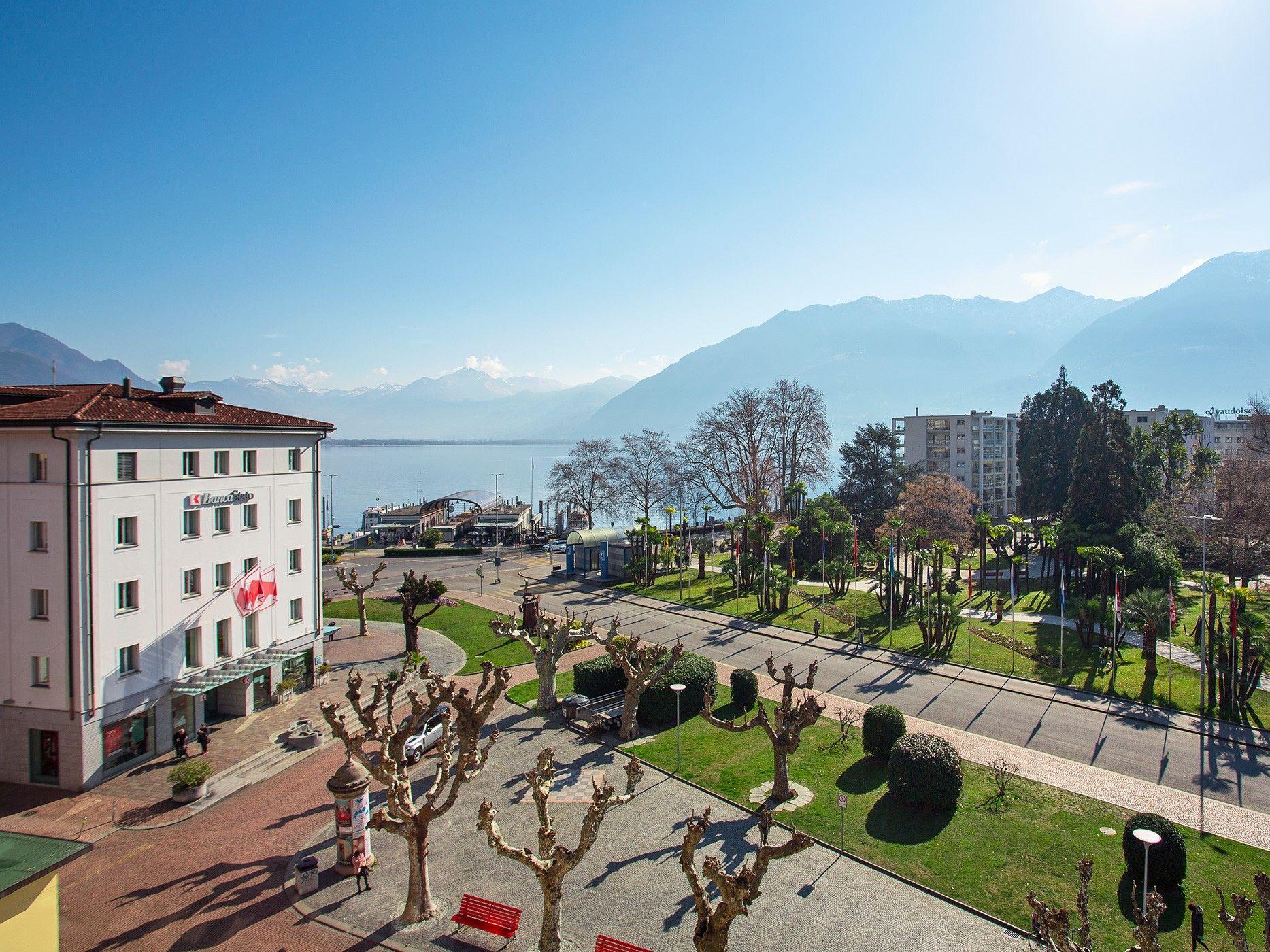 Image 1 - Hotel Du Lac