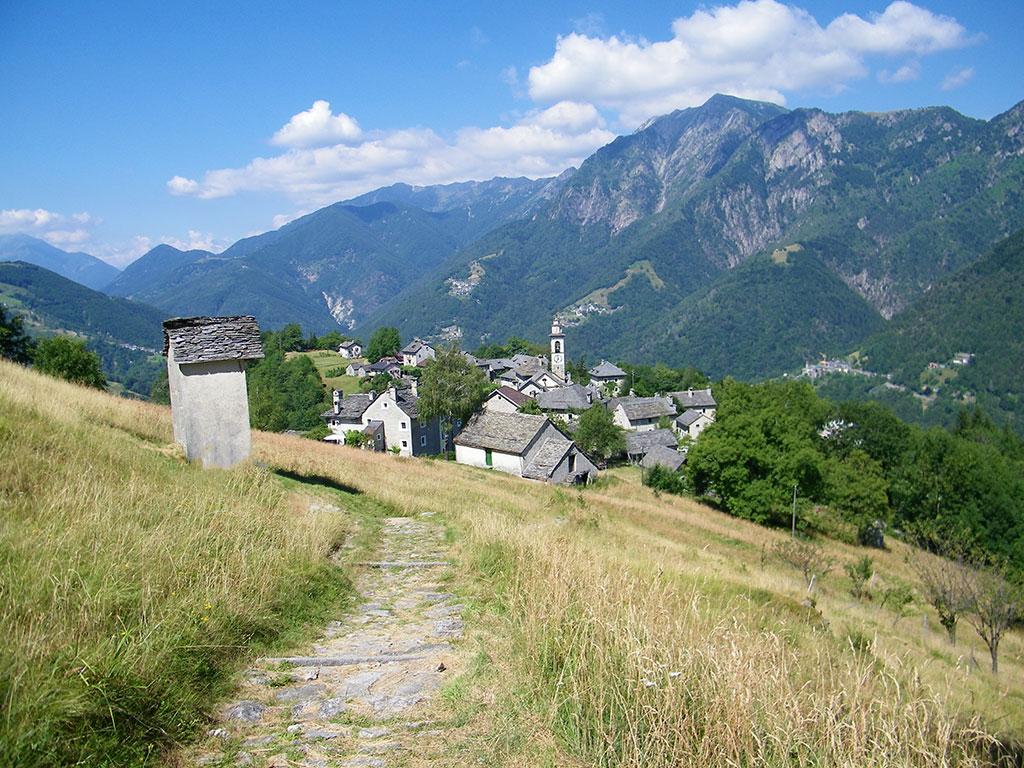 Image 1 - Campo Rasa