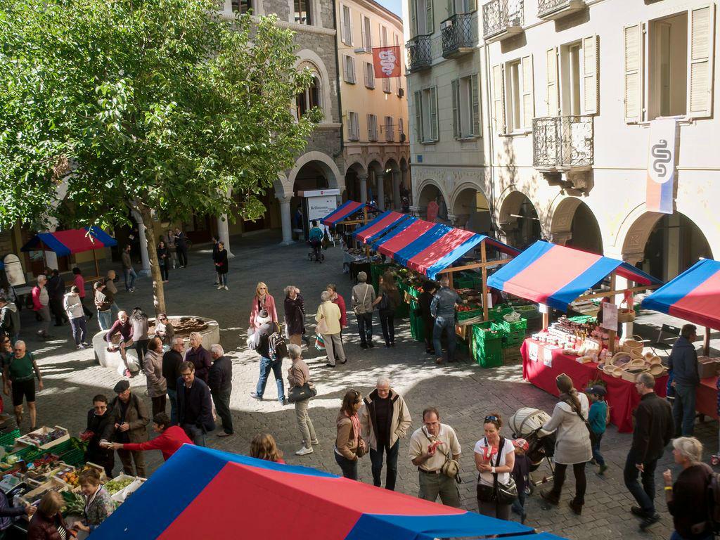 Image 5 - The market of Bellinzona
