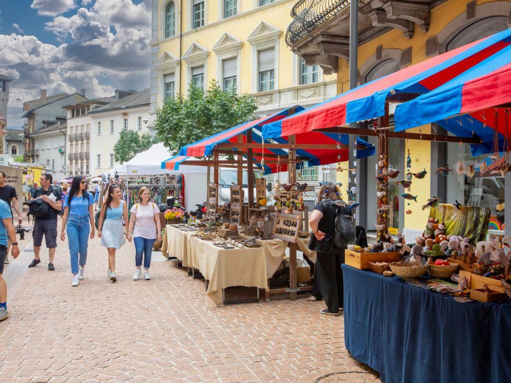 Image 1 - The market of Bellinzona