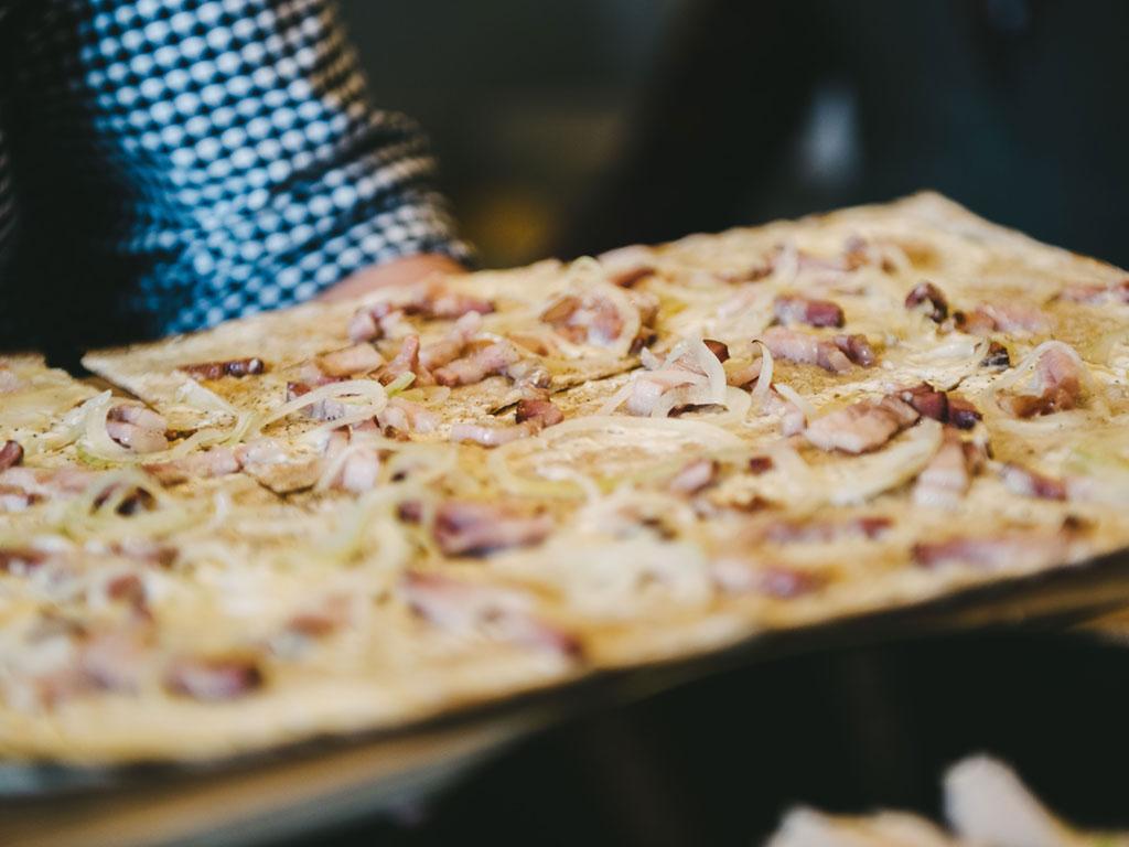 Image 2 - Highlights and Beer Experience – Sights and Suds