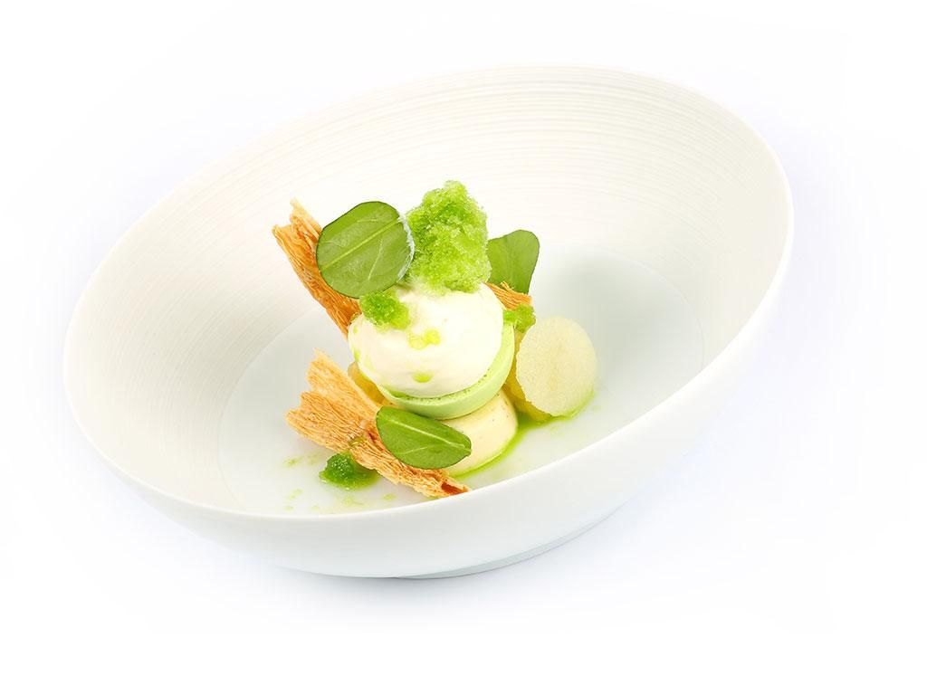 Image 0 - Yogurt di pecora ticinese con mela verde e acetosa ghiacciata - La ricetta